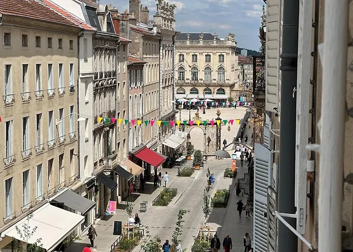 Le Gambetta - élégance Et Confort - Vue Sur La Place Stanislas Appartement *